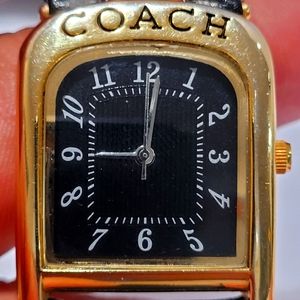 COACH WOMENS W501 LADY ARCH LEATHER ANALOG QUARTZ
